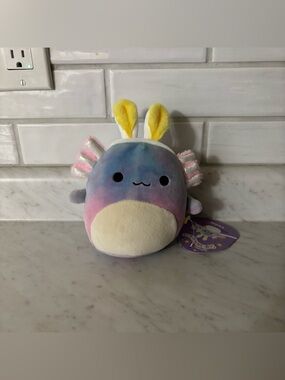 Tinley the Bunny Axolotl Squishmallow